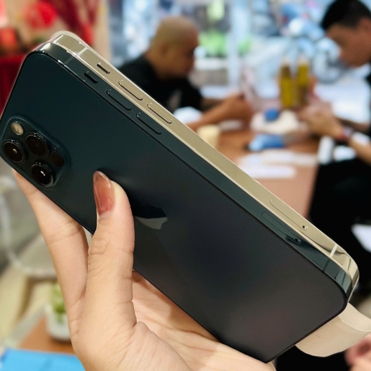 iPhone 12 Pro 512GB Used