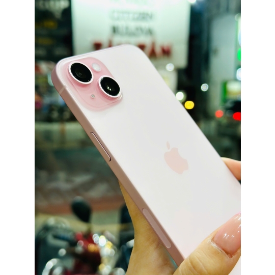 iPhone 15 256GB Used